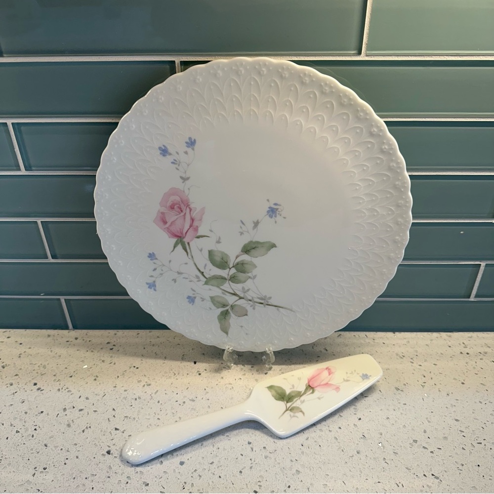Mikasa Bone China Cake Plate and Serving Piece in the April Rose Pattern